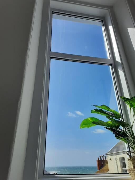 Bright & Beautiful 4 Bedroom House With Sea Views Portland Esterno foto