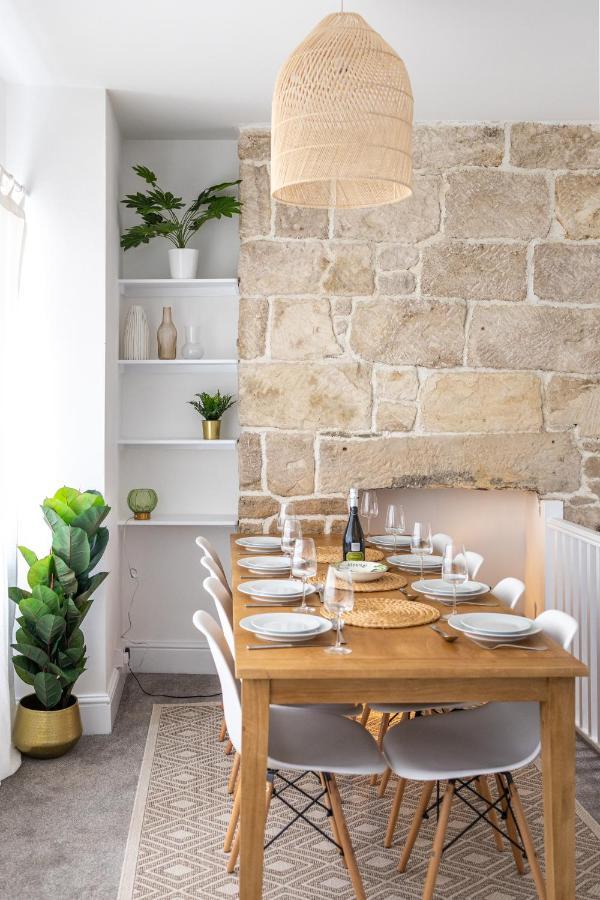 Bright & Beautiful 4 Bedroom House With Sea Views Portland Esterno foto