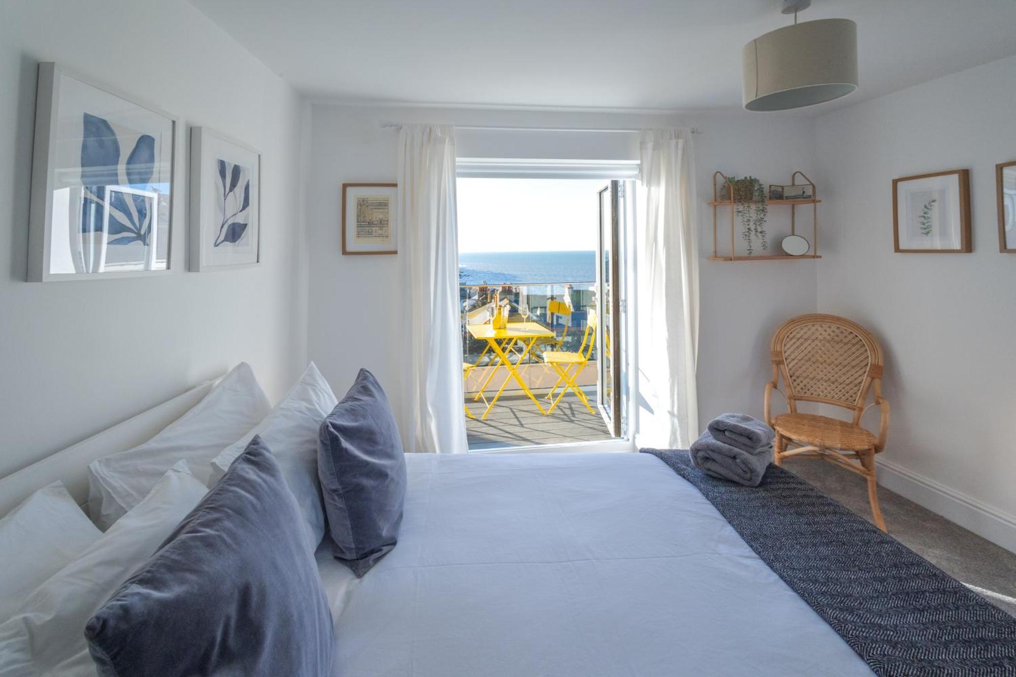 Bright & Beautiful 4 Bedroom House With Sea Views Portland Esterno foto